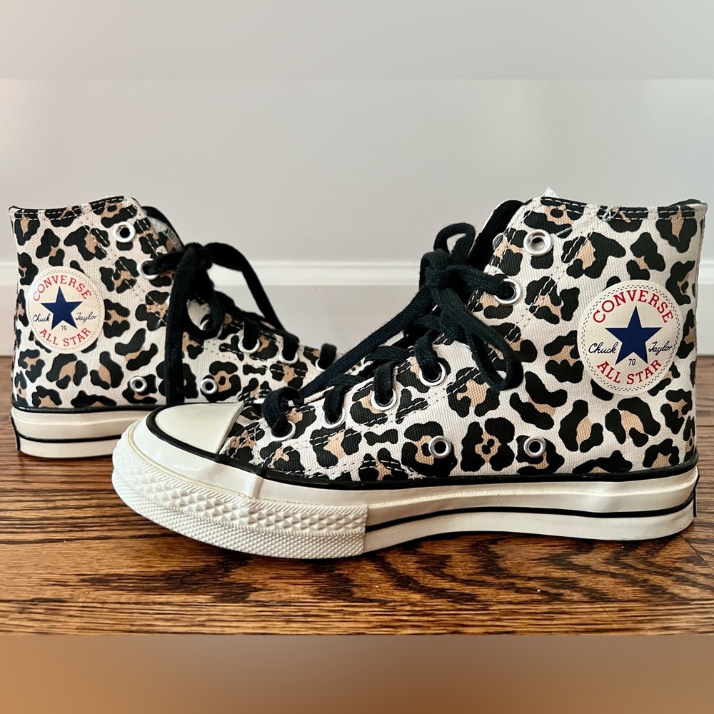Converse All Star Chuck Taylor Leopard Hi Tops, Women’s size 6.5
